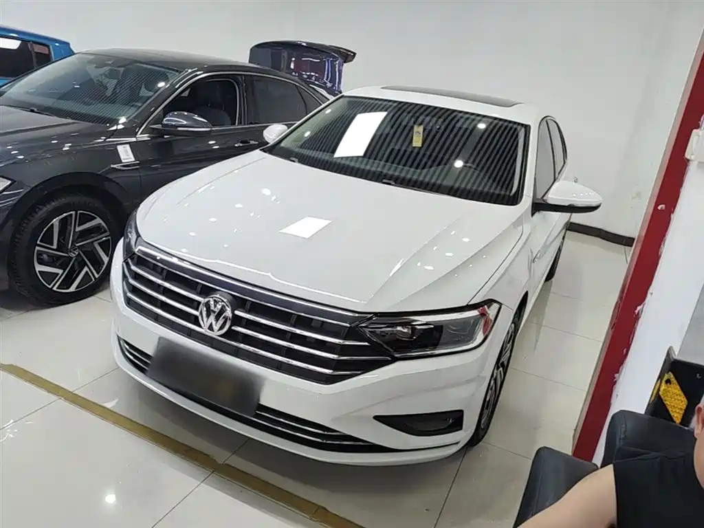 Volkswagen Sagitar 2022 280TSI DSG Surpassing Edition фото 2