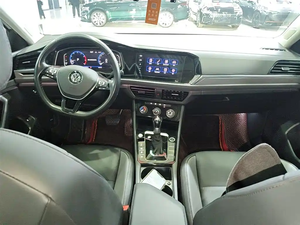 Volkswagen Sagitar 2022 280TSI DSG Surpassing Edition фото 10