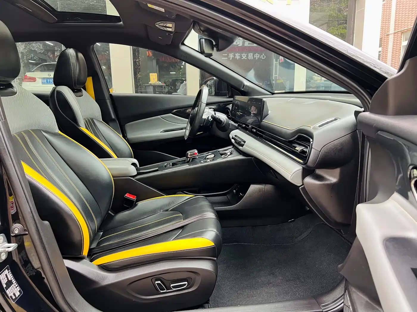 GAC Trumpchi Trumpchi Emkoo 2023 270T DCT J16 Edition фото 18