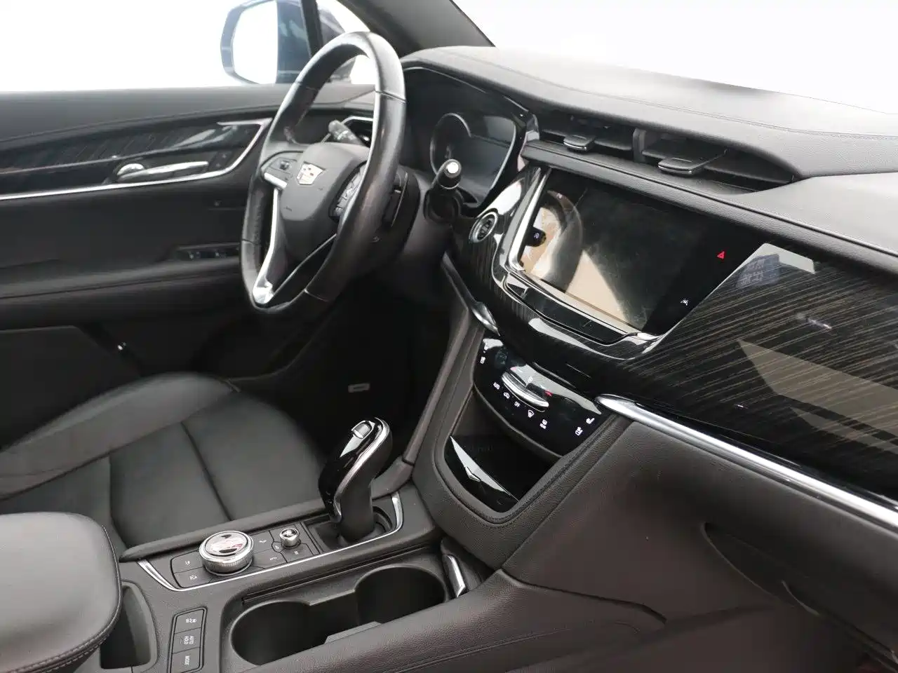 Cadillac XT6 2021 28T 6-Seater Luxury фото 11