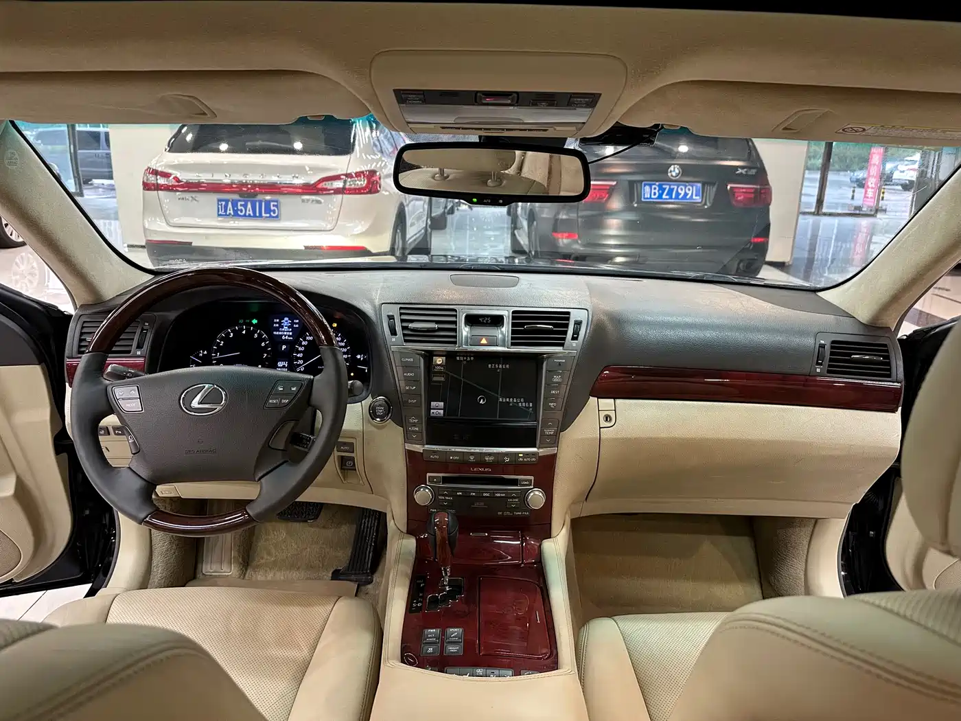 Lexus LS 2010 460L Premium Edition фото 16