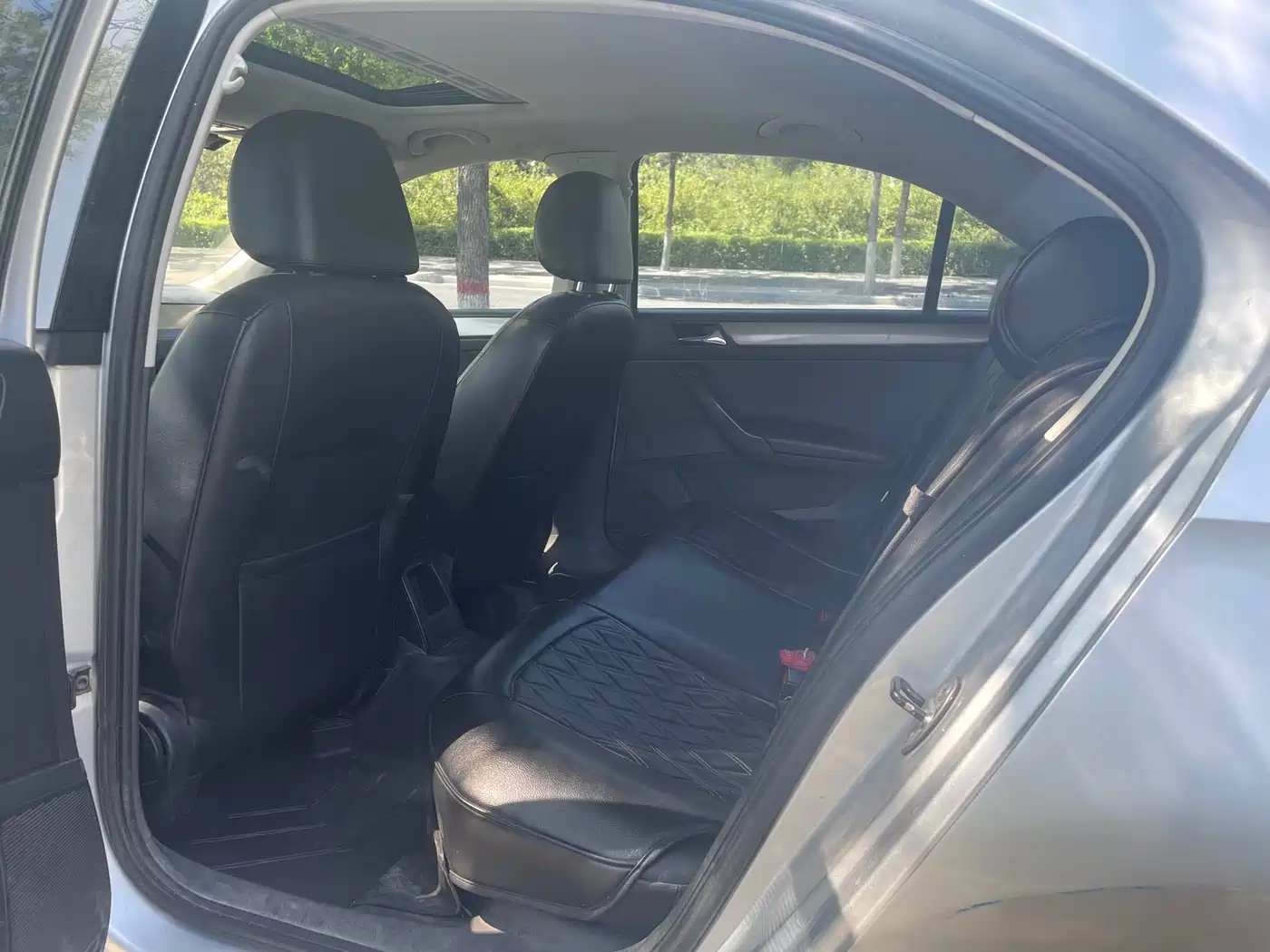 Volkswagen Santana 2013 1.6L Manual Comfort Edition фото 7