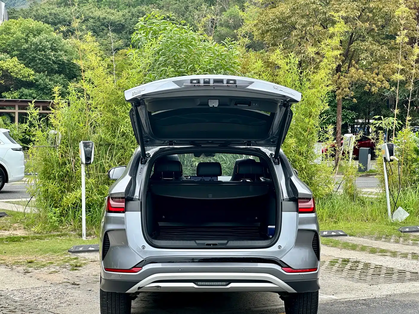 BYD Song PLUS PHEV 2023 Champion Edition DM-i 110KM Flagship фото 17