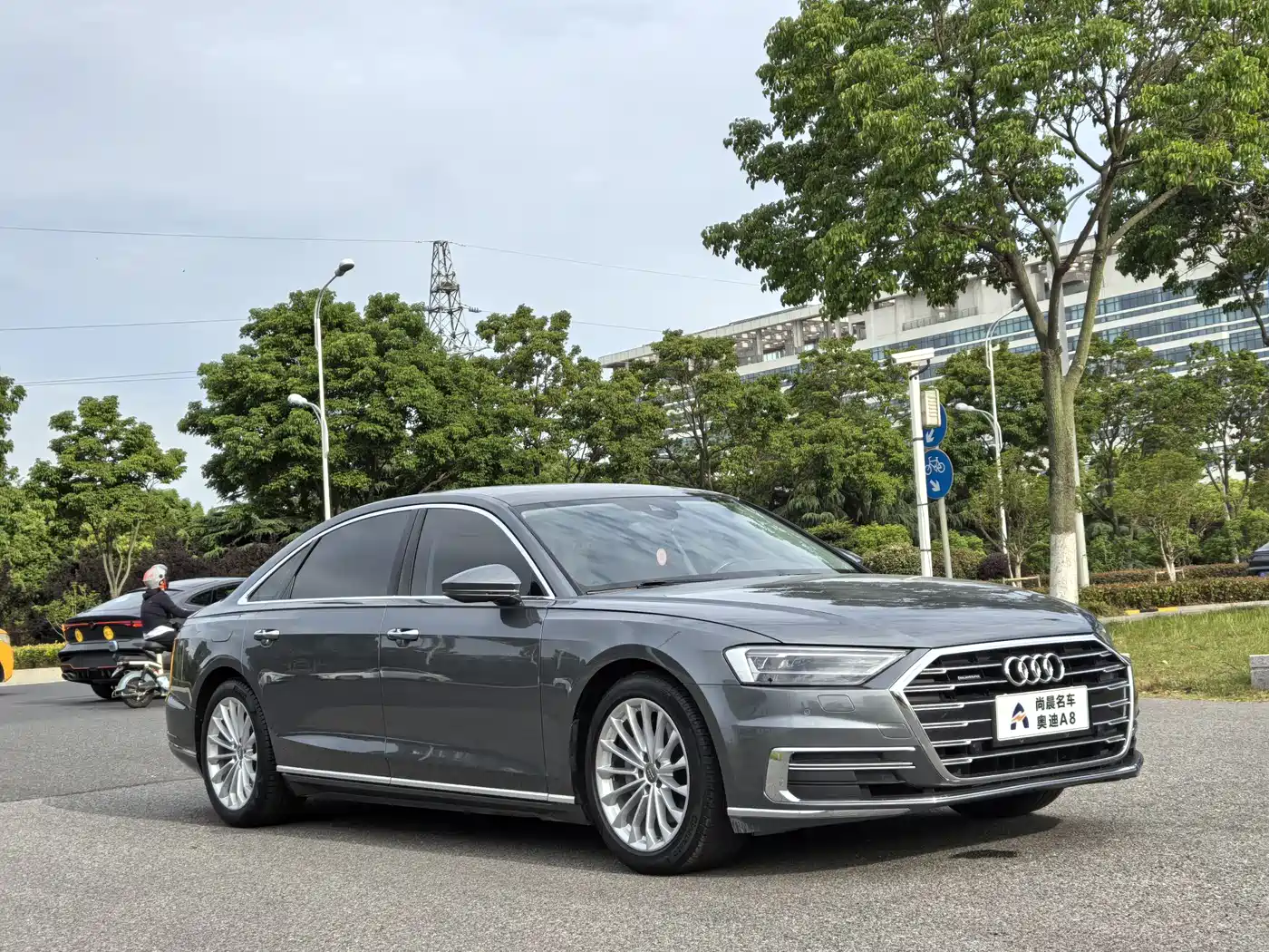 Audi A8 2021 A8L 50 TFSI quattro Comfort фото 3