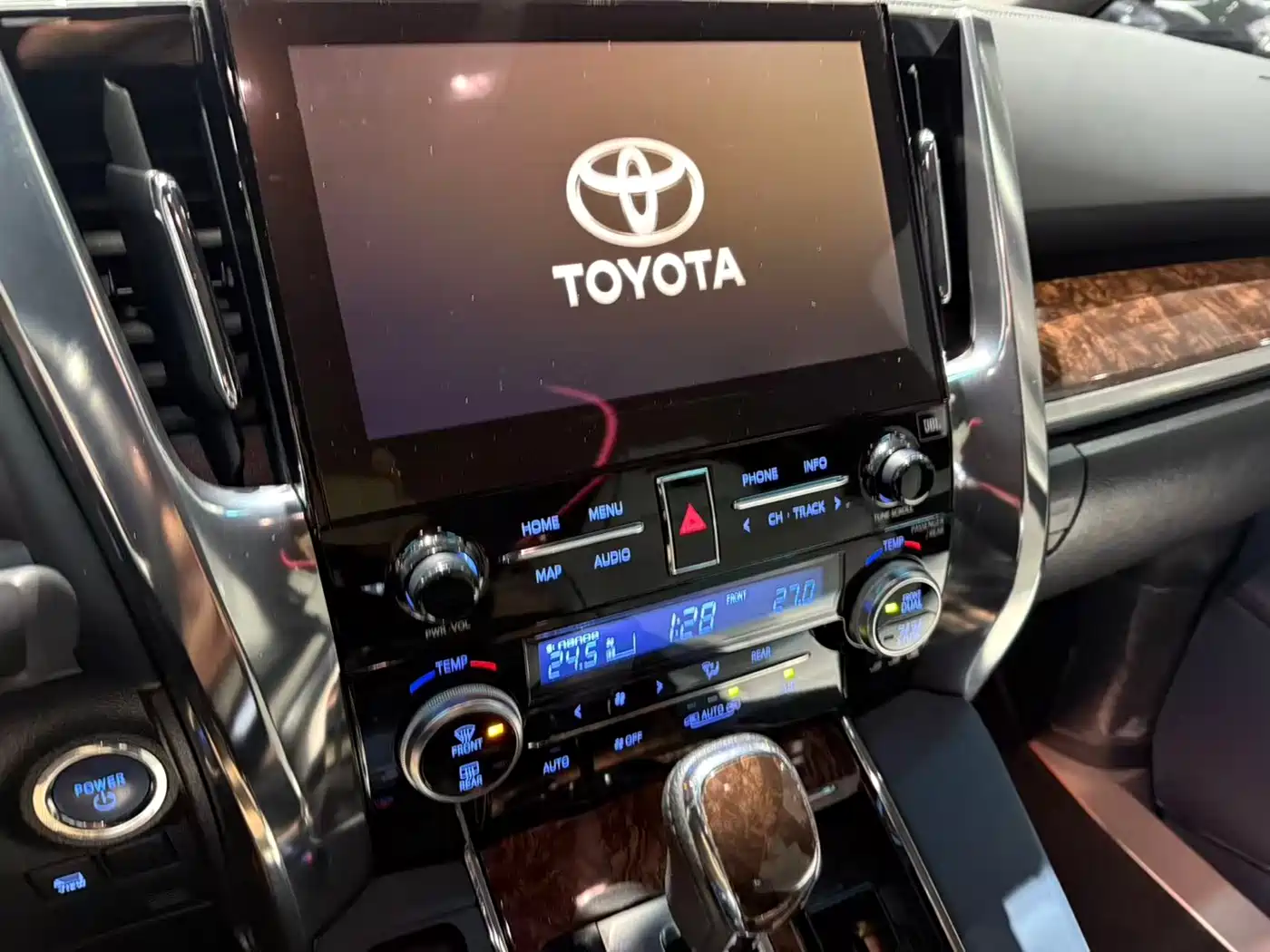 Toyota Alphard 2021 Hybrid 2.5L Luxury фото 13