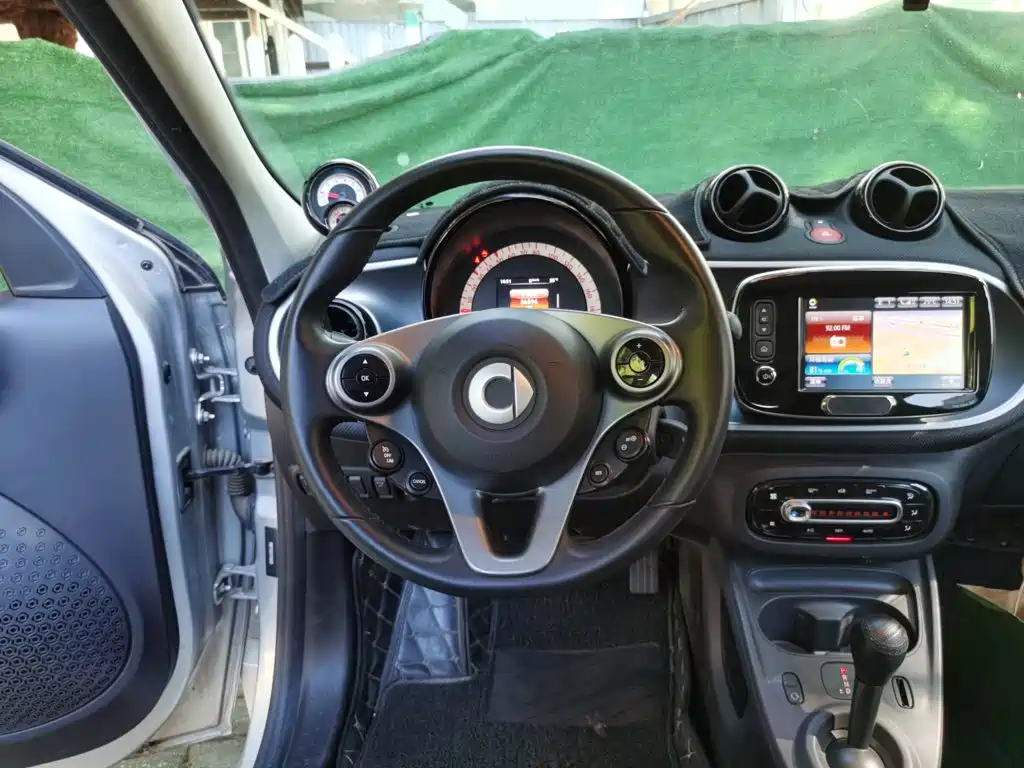 smart forfour 2018 2018 0.9T 66kW Pioneer Edition