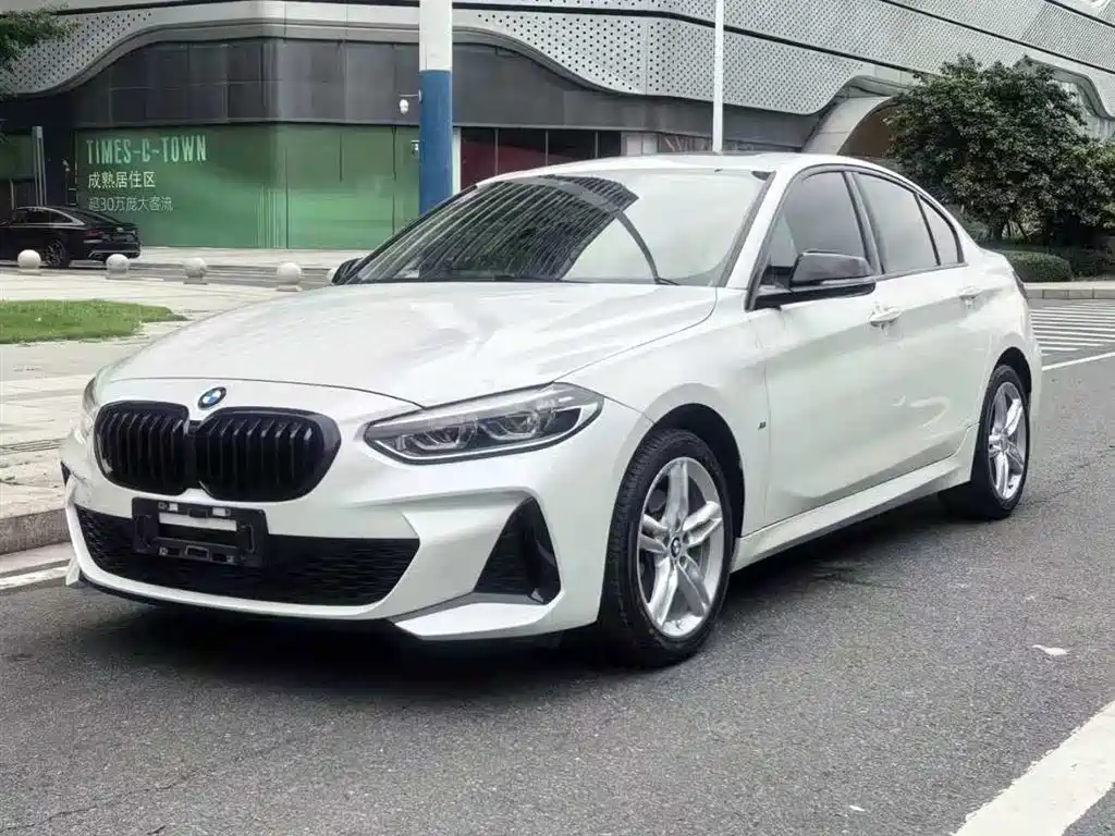 BMW 1 Series 2021 120i M Sport Shadow Edition