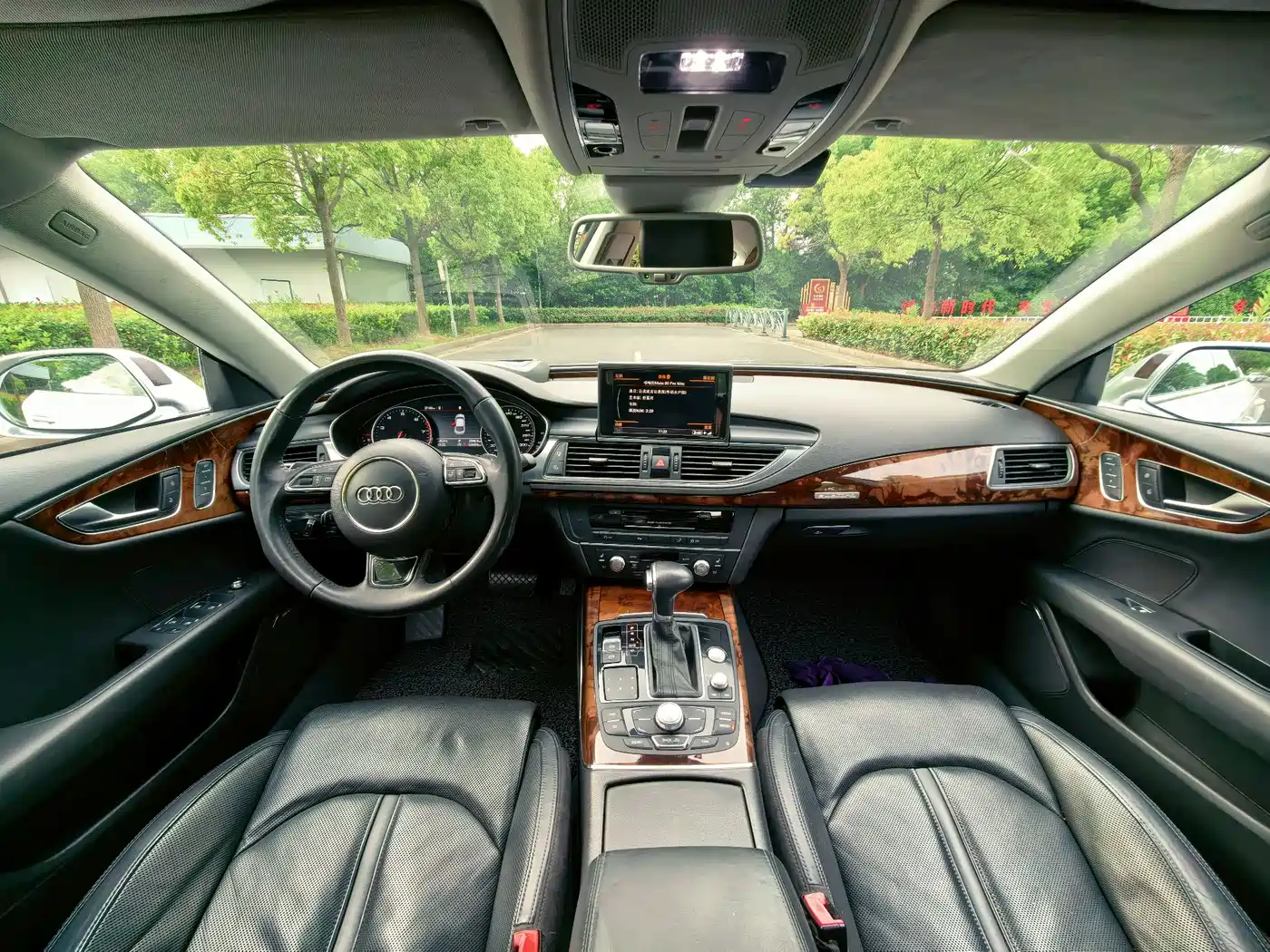 Audi A7 2012 3.0TFSI quattro Luxury Model фото 8