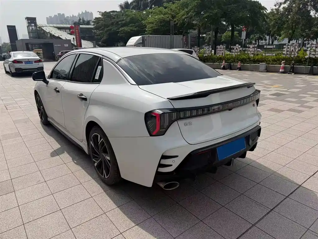 Lynk & Co 03 2023 1.5TD DCT Power Pro фото 8