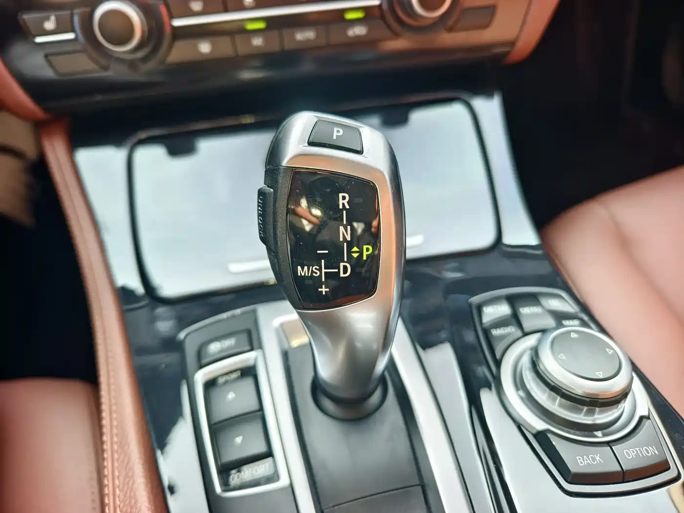 BMW 5 Series 2017 520Li Classic Edition фото 28
