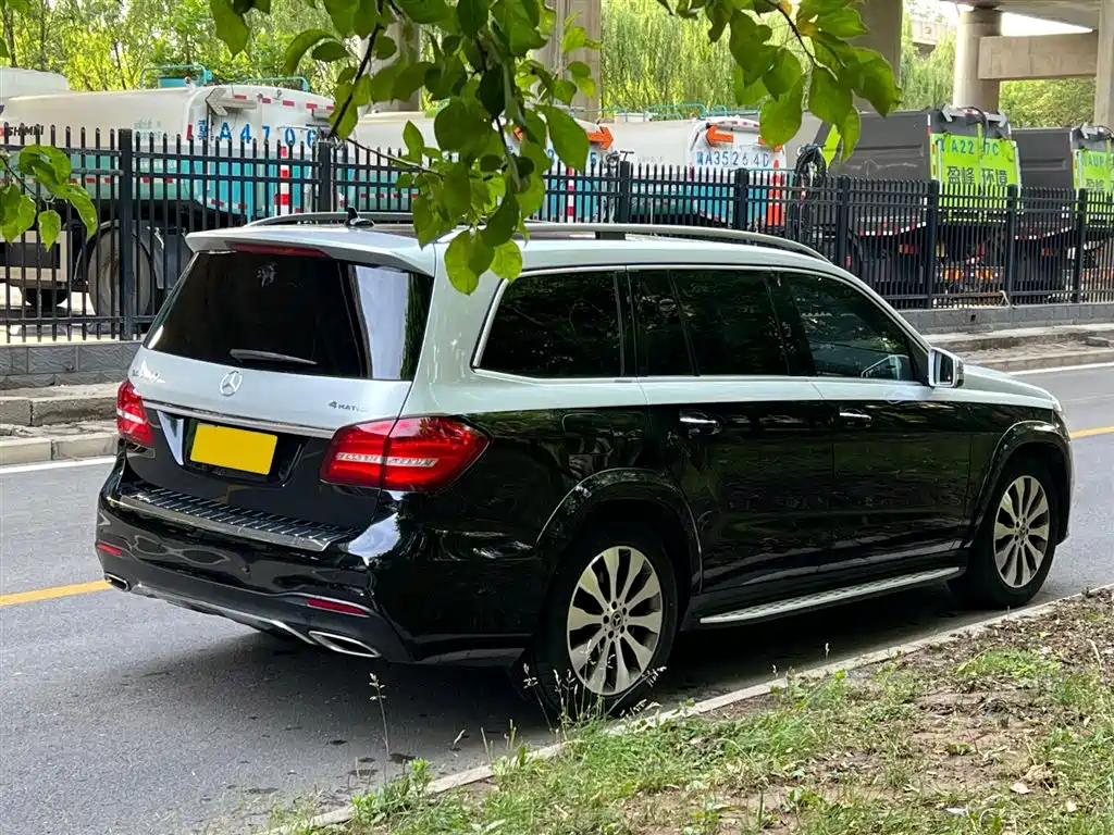 Mercedes-Benz GLS 2018 GLS 400 4MATIC Dynamic фото 3