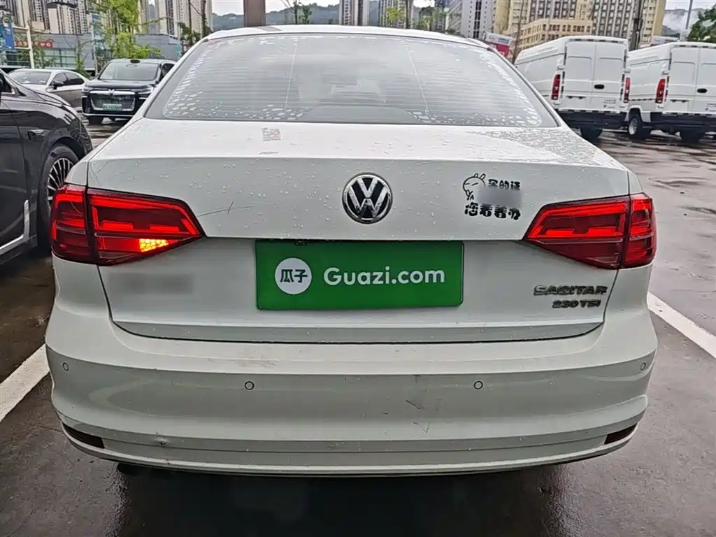 Volkswagen Sagitar 2015 230TSI Automatic Comfort фото 6