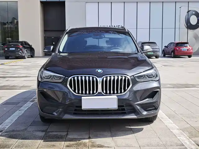 BMW X1 2022 sDrive25Li Leading — фото 2
