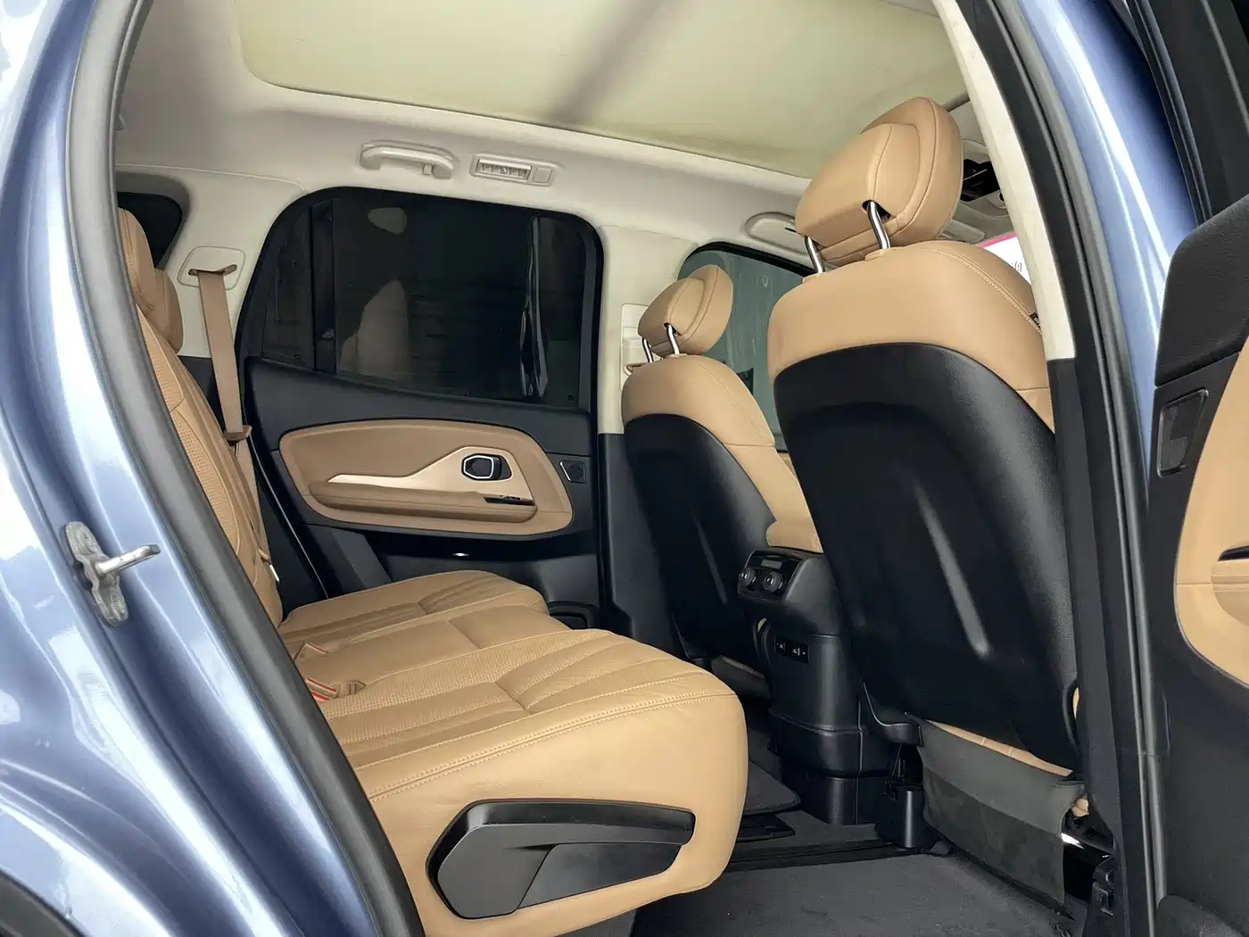 NIO ES8 2019 2018 355KM Base Model 7-Seater Version