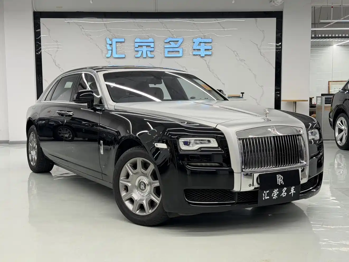 Фото 3 - Rolls-Royce Ghost