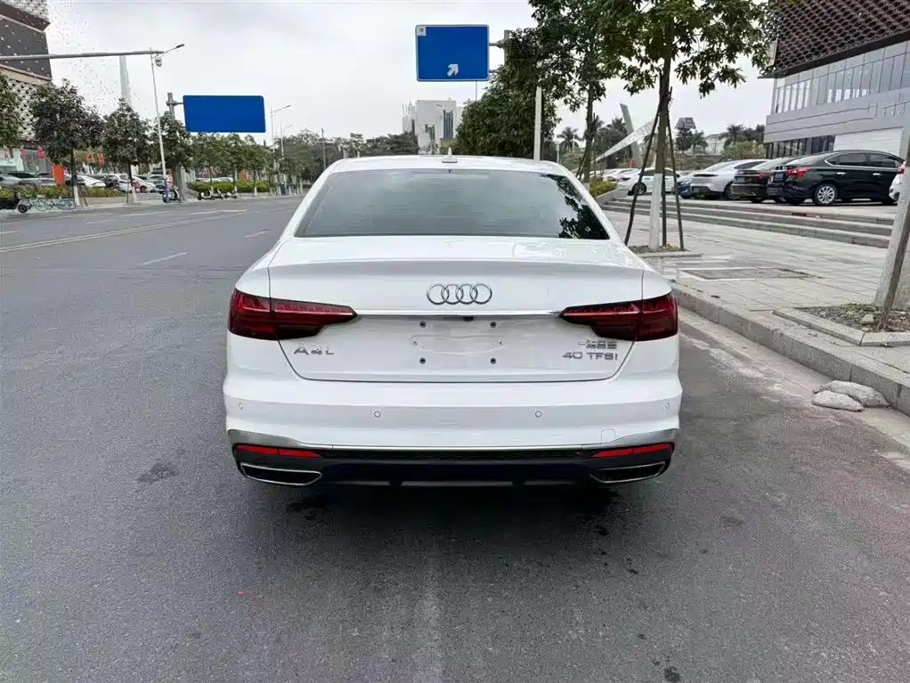 Audi A4L 2020 40 TFSI Fashion Dynamic Edition фото 9