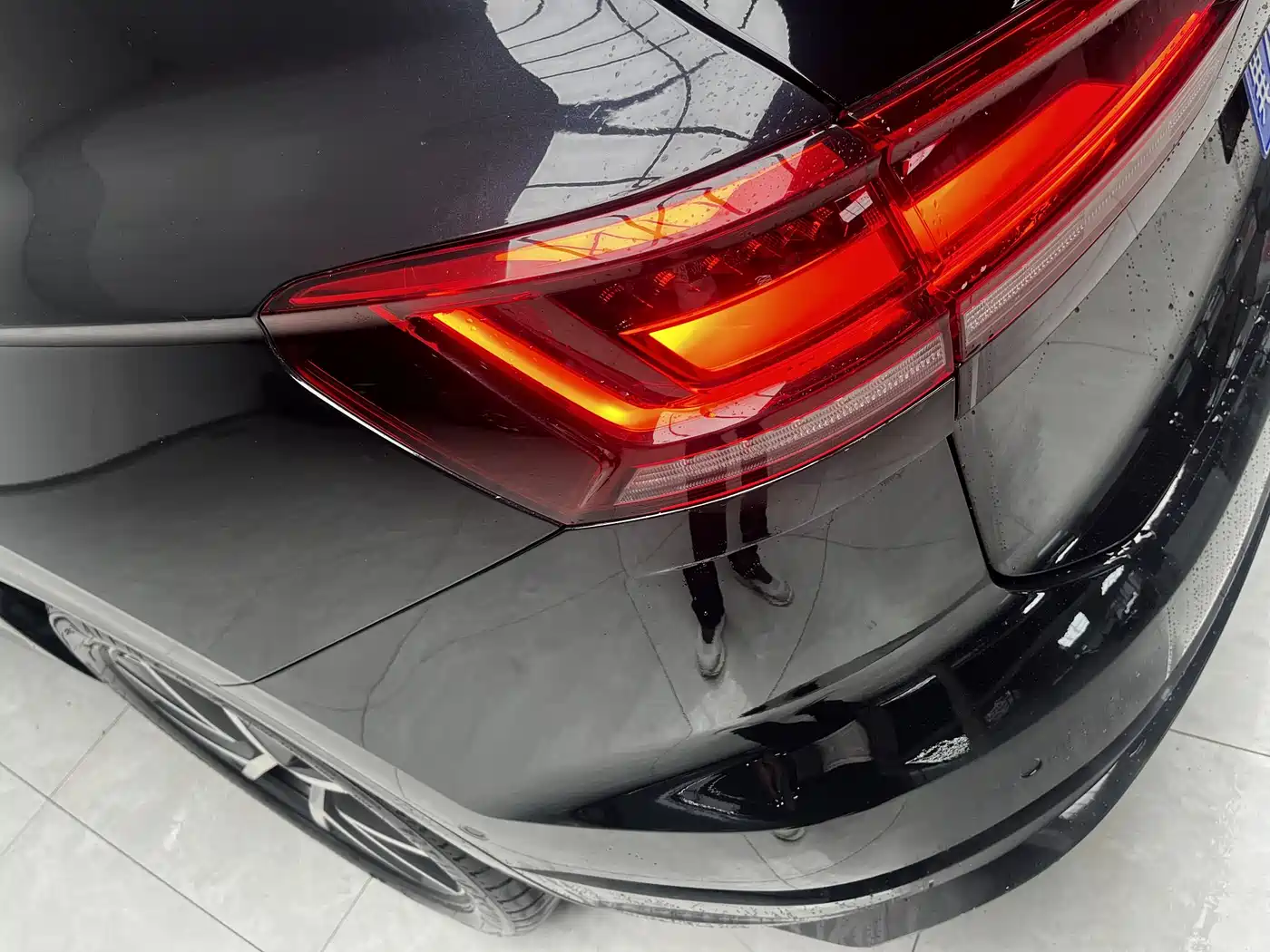 Volkswagen Touareg 2019 3.0TSI Sharp Edge Edition China V фото 17
