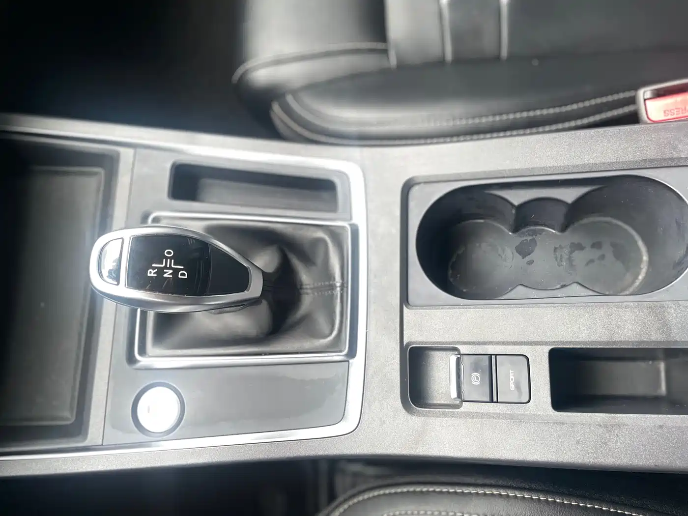 BYD Qin Pro 2018 1.5TI Automatic Smart Connected Dynamic Edition фото 7