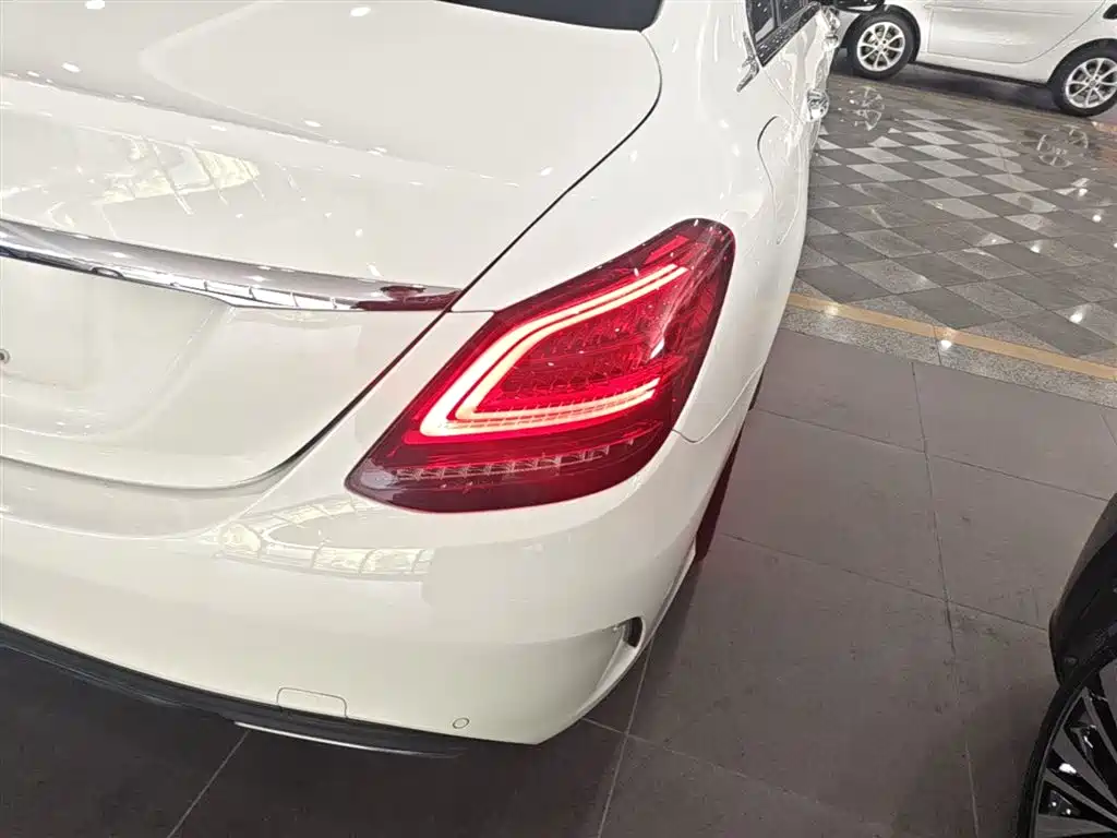 Mercedes-Benz C-Class 2021 C 260 L Sport Starry Exclusive Edition фото 8