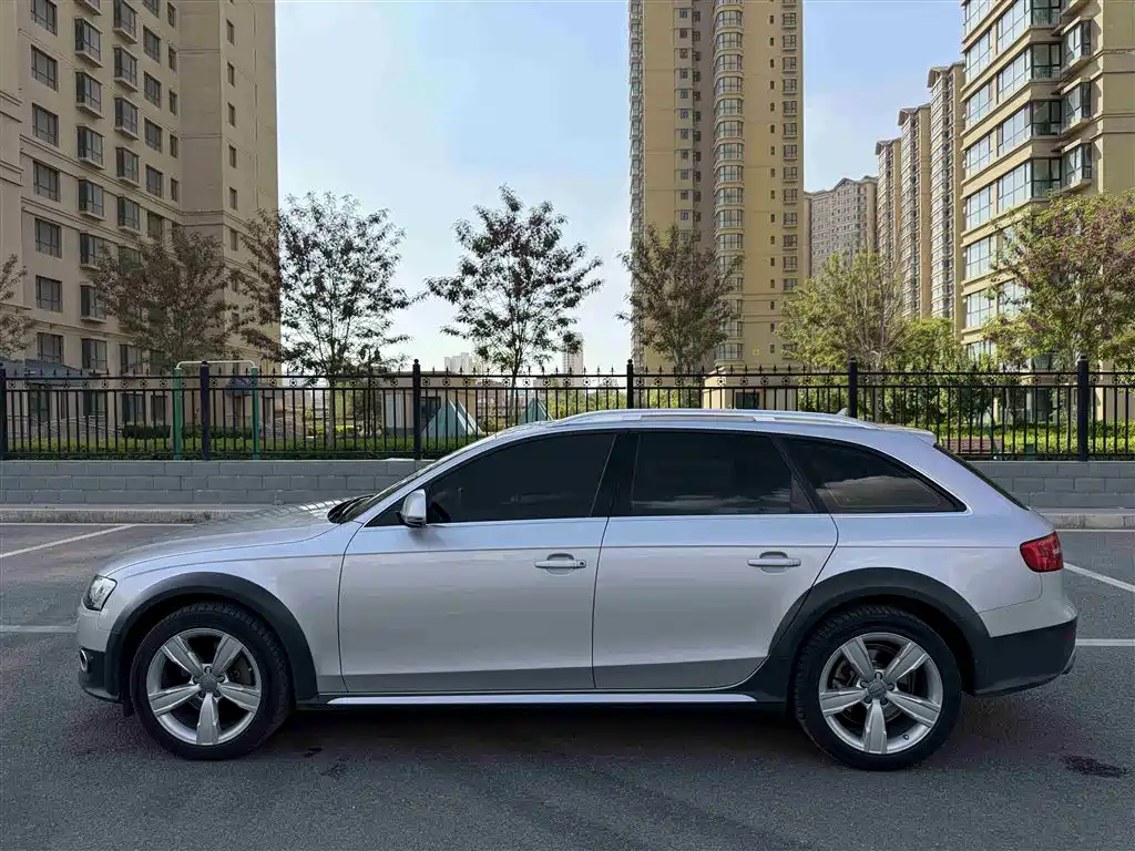 Audi A4 (Import) 2014 40 TFSI allroad quattro фото 13