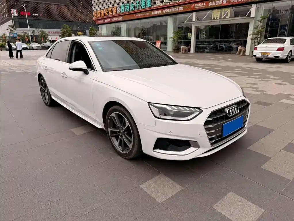Audi A4L 2020 40 TFSI Fashion Elegance фото 3