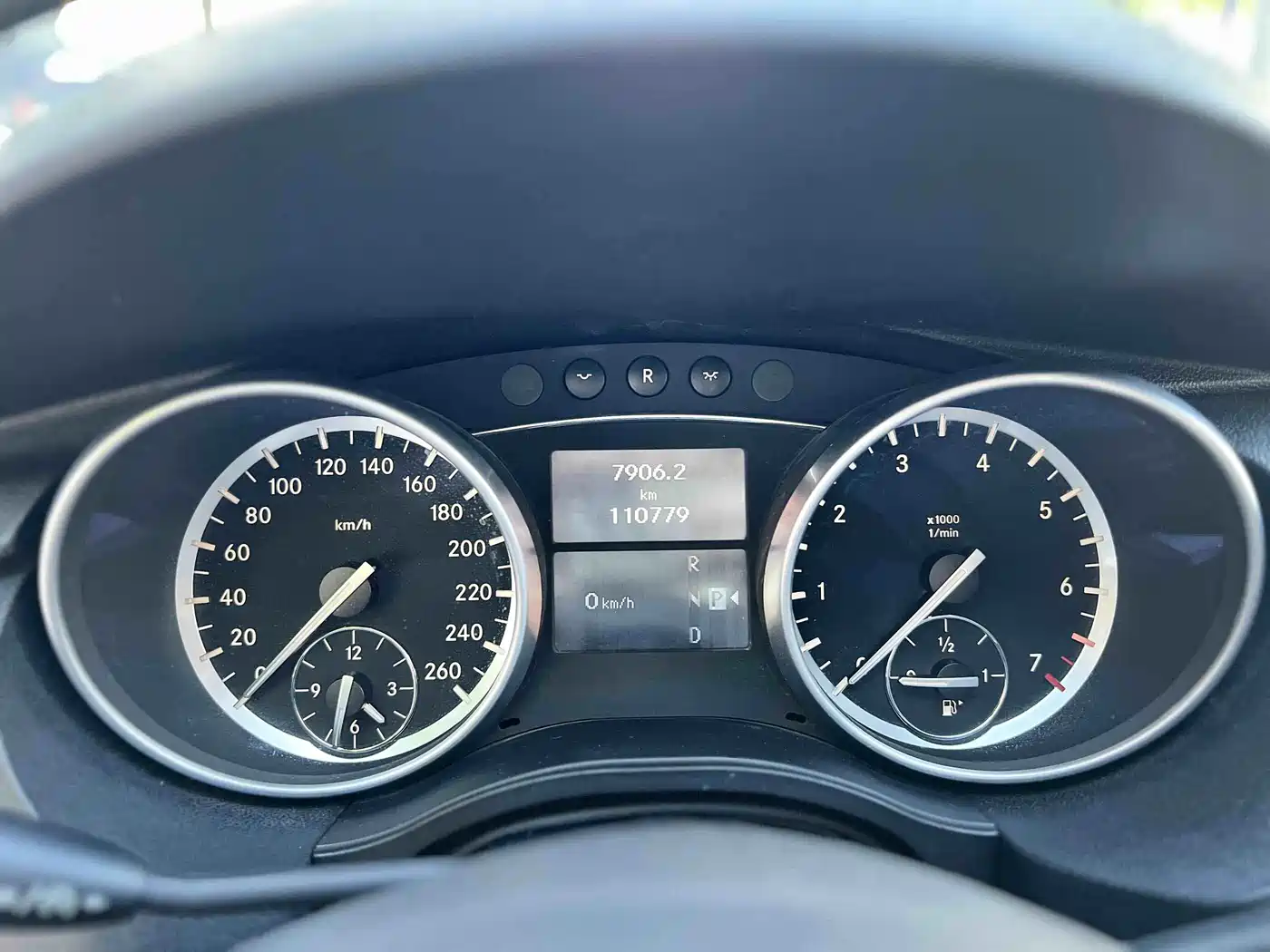 Mercedes-Benz R-Class 2017 R 320 4MATIC Business Collector's Edition фото 7