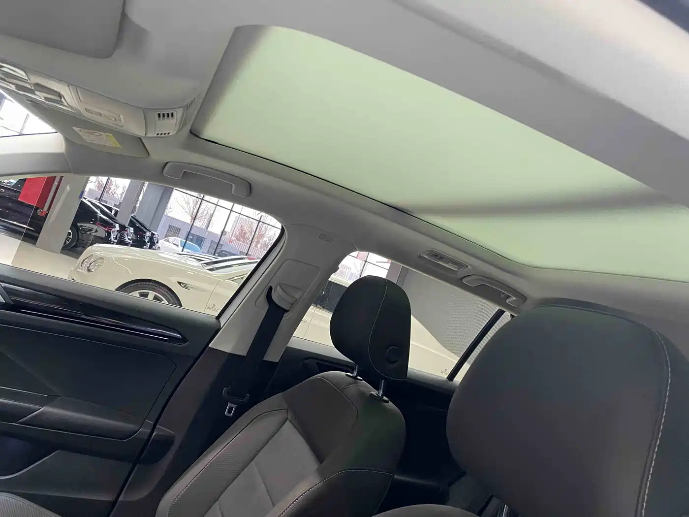 Volkswagen T-ROC 2021 280TSI DSG 2WD Comfort Connected фото 18