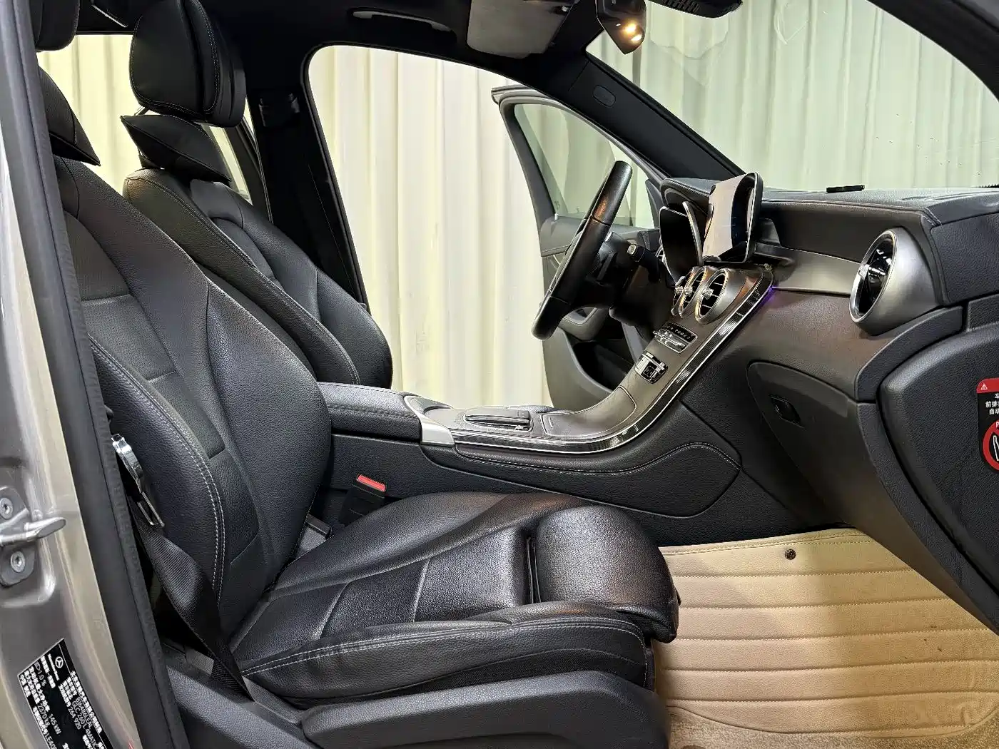 Mercedes-Benz GLC 2020 GLC 260 L 4MATIC Luxury фото 21