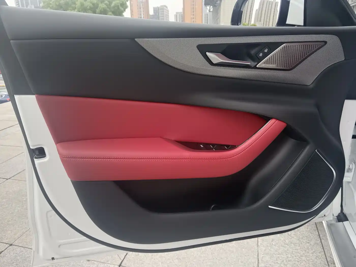 JAGUAR XEL
