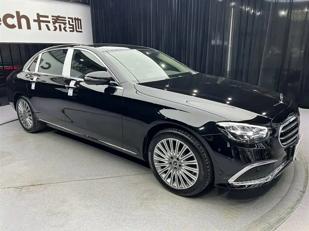 Mercedes-Benz E-Class 2022 Second Facelift E 300 L Luxury фото 2
