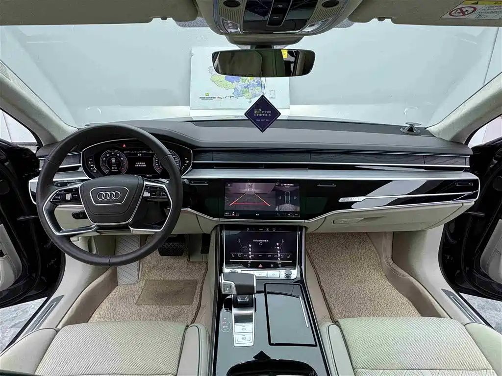 Audi A8 2025 A8L Horch Founder Edition 55TFSI фото 11