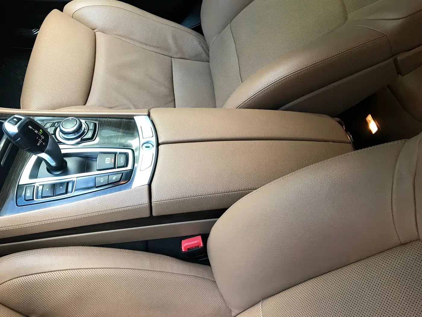 BMW 7 Series 2009 740Li Luxury фото 17