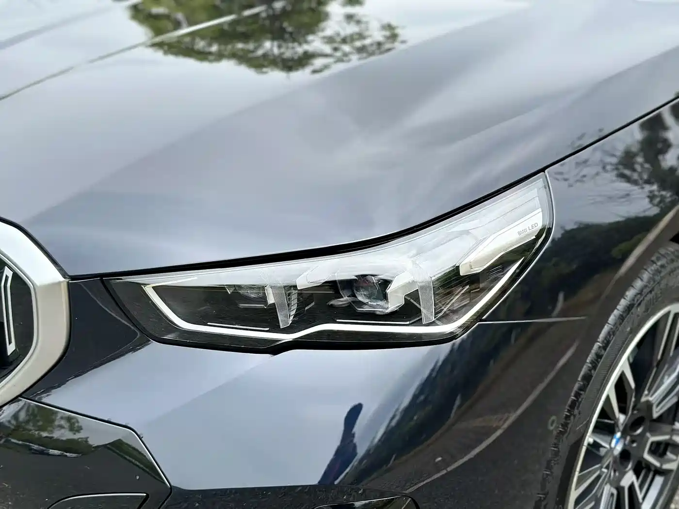 BMW 5 Series 2025 530Li Leading M Sport Package фото 4