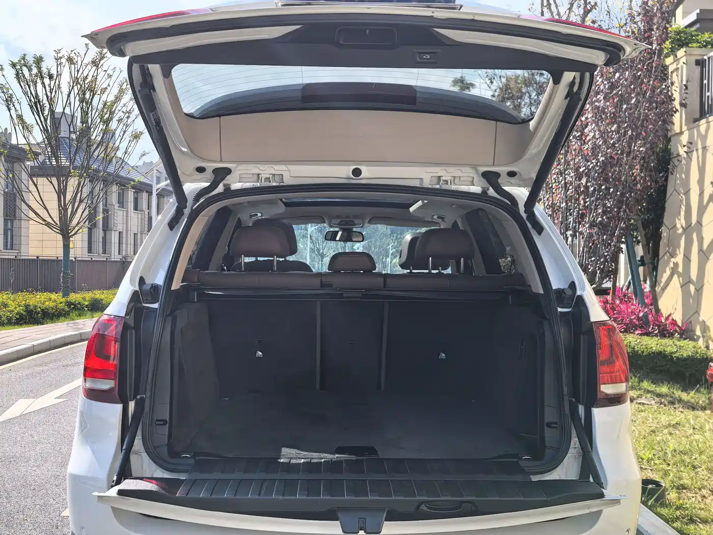 BMW X5 (Import) 2014 xDrive35i Leading фото 19