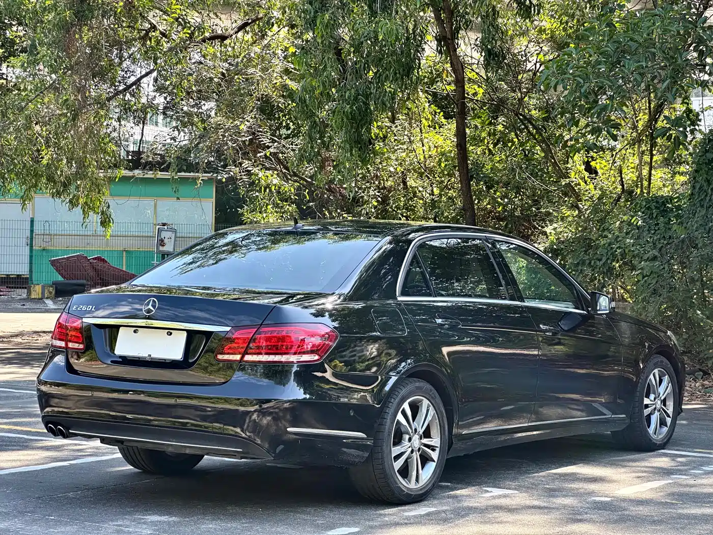 Mercedes-Benz E-Class 2014 E 260 L Sport фото 10