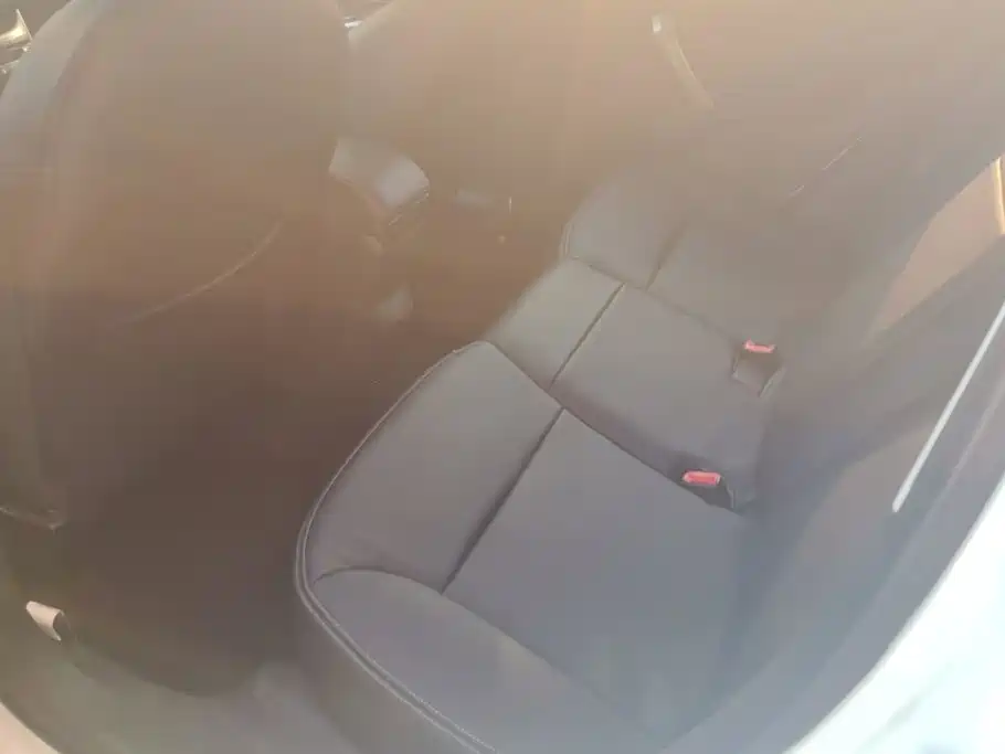 Peugeot 2008 2015 2014 1.6L Manual Fashion Edition
