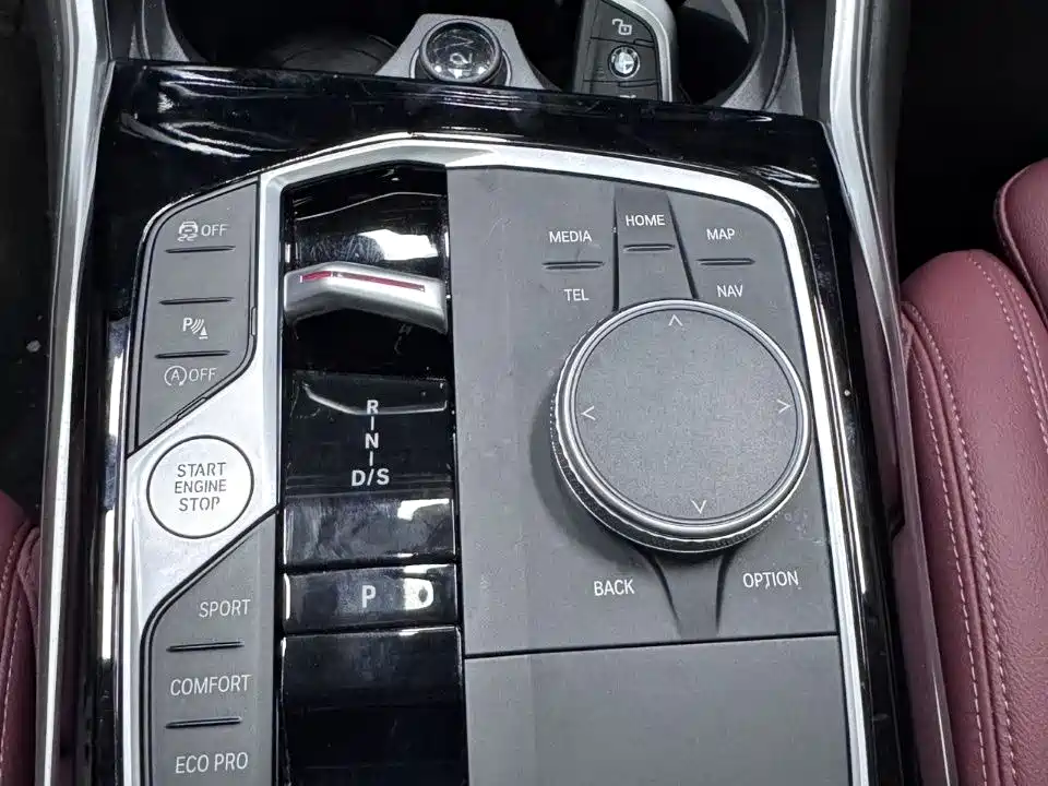 BMW 3 Series 2023 320Li M Sport Package фото 9