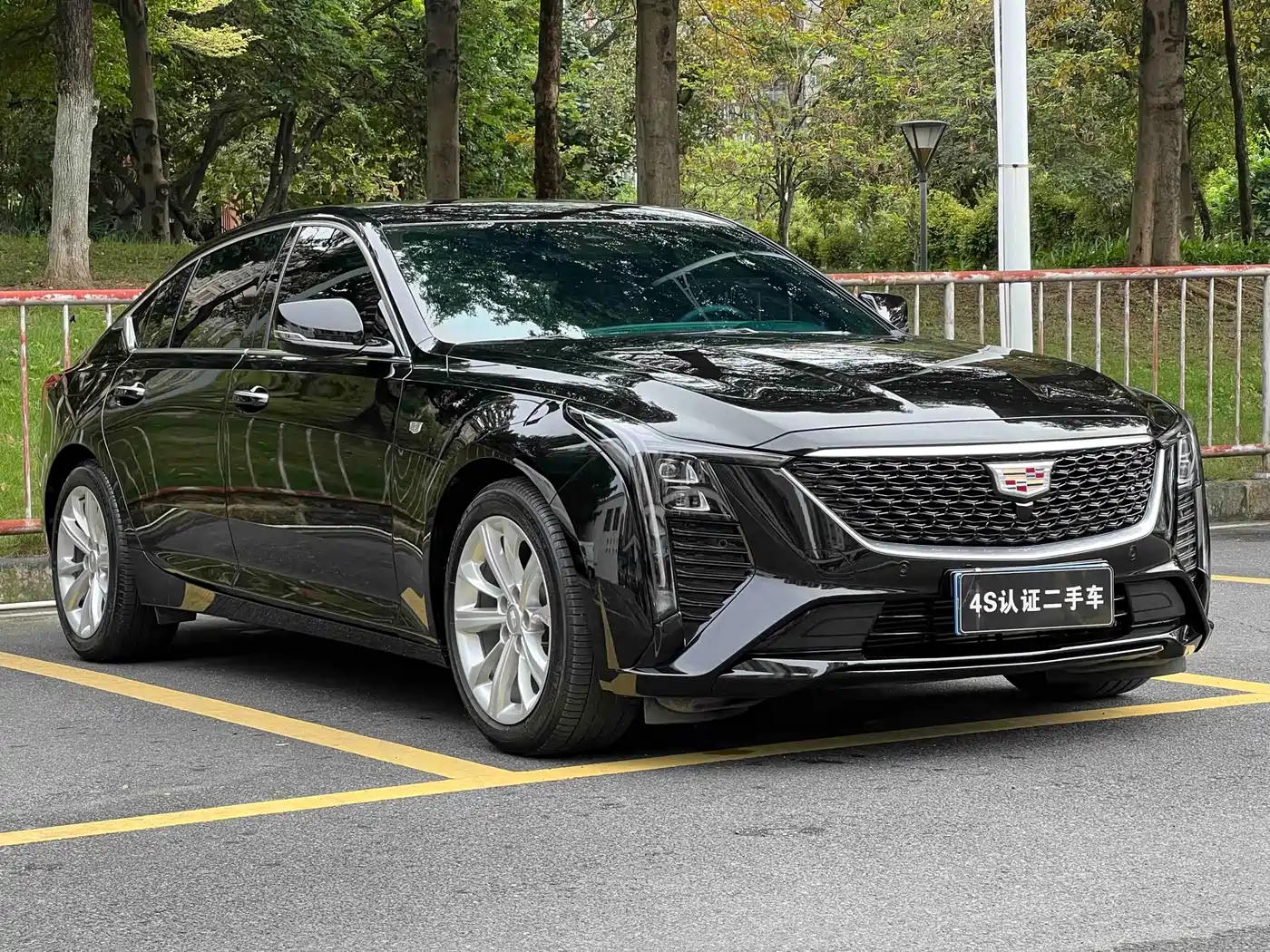 Cadillac CT5 2024 28T Luxury Model Pro фото 2