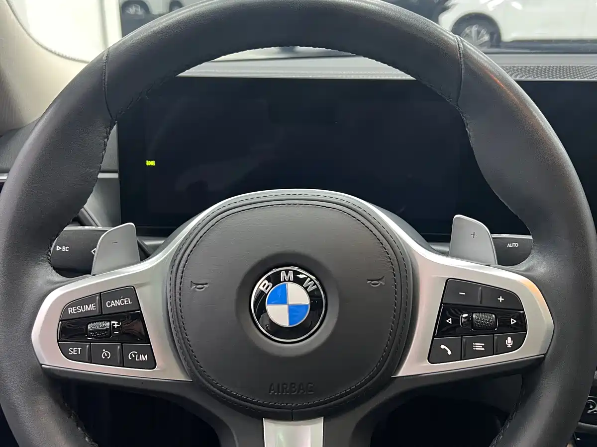 BMW 3 Series 2023 320Li M Sport Package фото 16