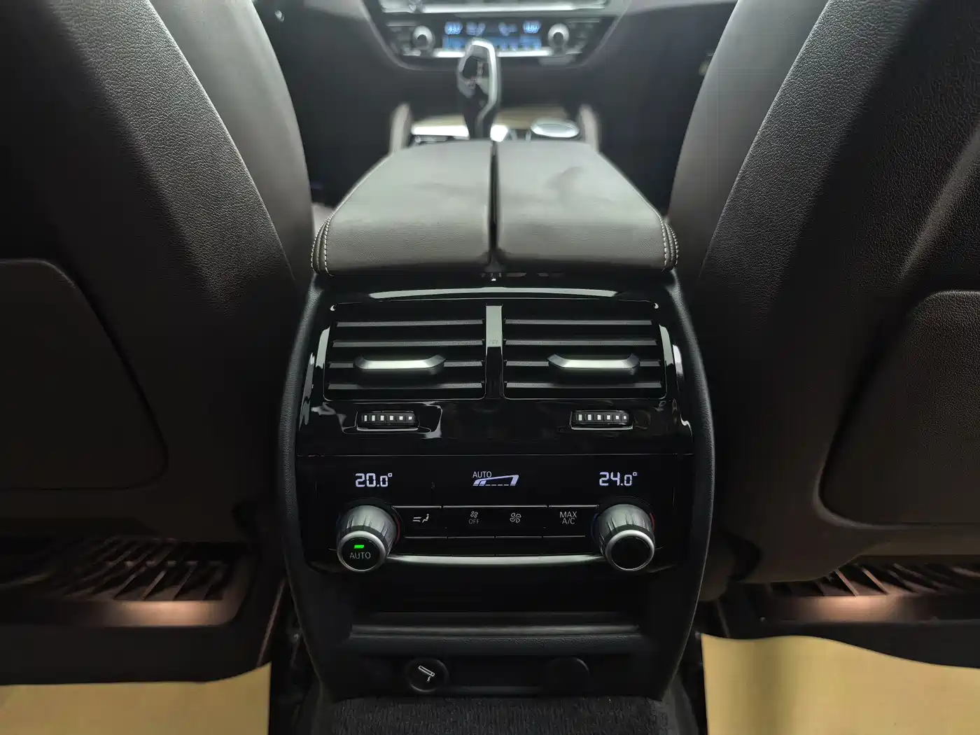 BMW 5 Series 2018 530Li Premium M Sport Package фото 30