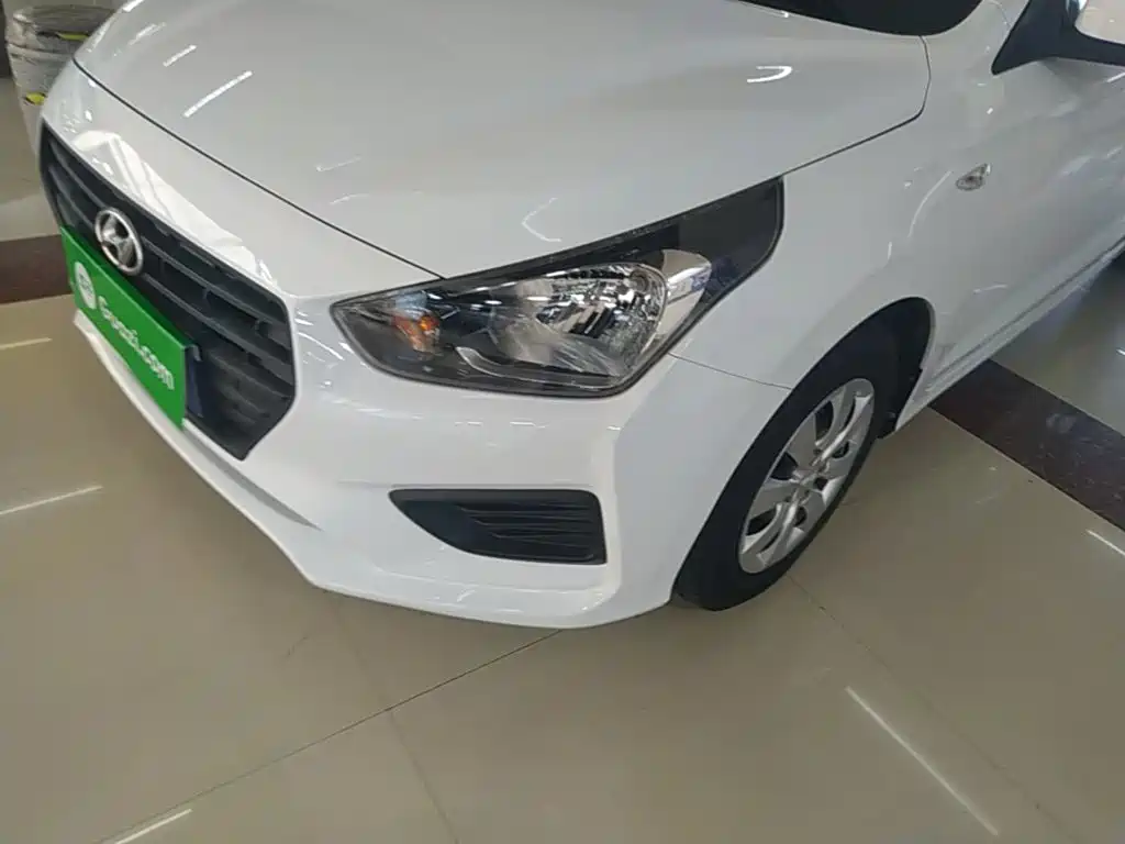 Hyundai Verna 2019 2017 1.4L Manual Renewal Edition China VI