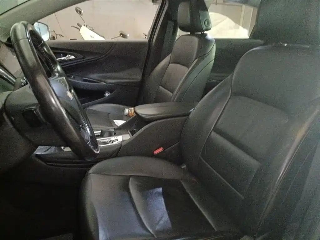 Chevrolet Malibu XL 2017 1.5T Auto Sport Edition фото 8