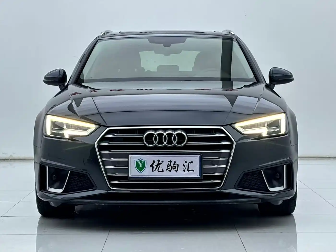 Audi A4 (Import) 2020 2020 Avant Pioneer 40 TFSI Fashion Dynamic