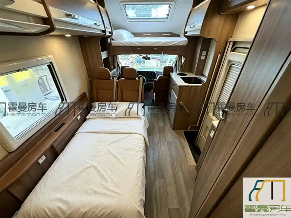 صورة 14 - Maxus V80 RV