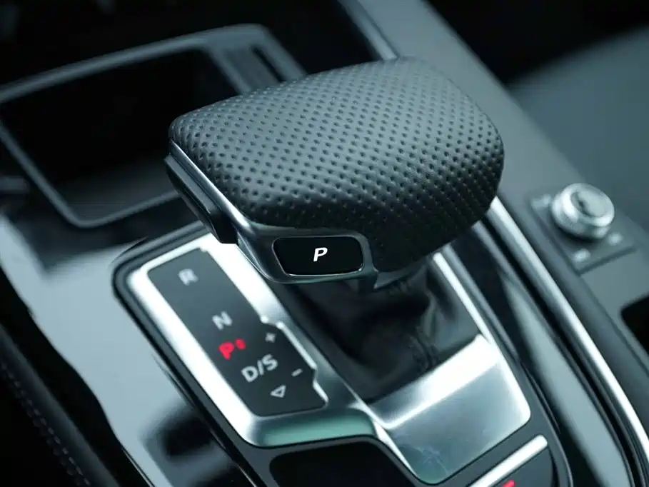 Audi A4L 2024 40 TFSI Luxury Dynamic фото 9