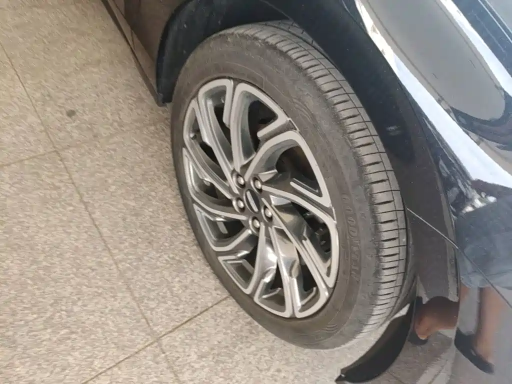 Lincoln Z 2025 2025 2.0T Luxury Edition