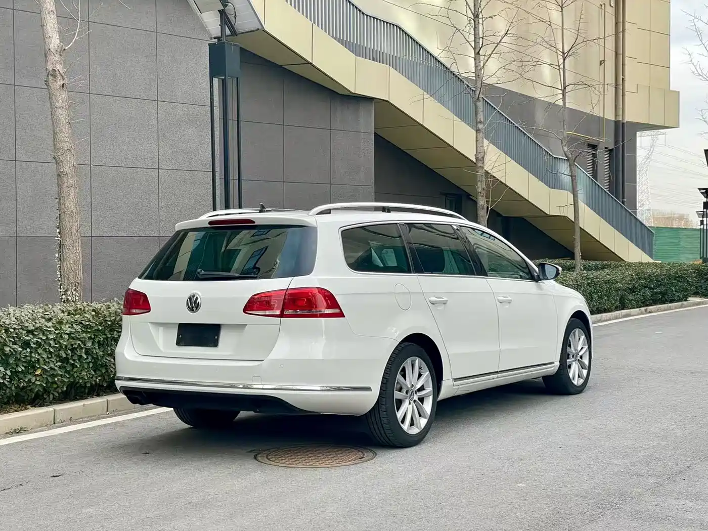 Volkswagen Magotan (Import) 2012 Wagon 2.0TSI Comfort фото 9