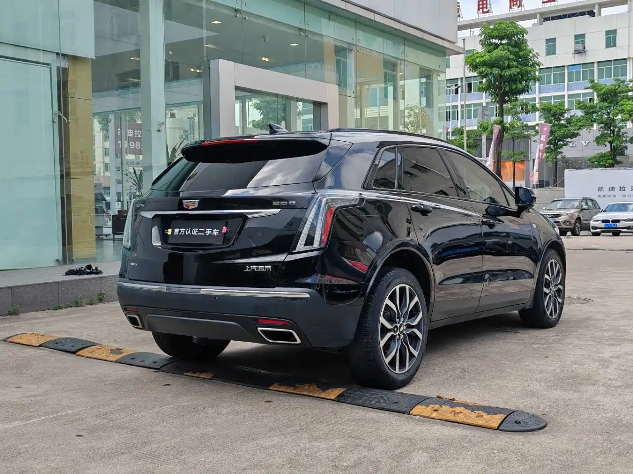 Фото 4 - Cadillac XT5