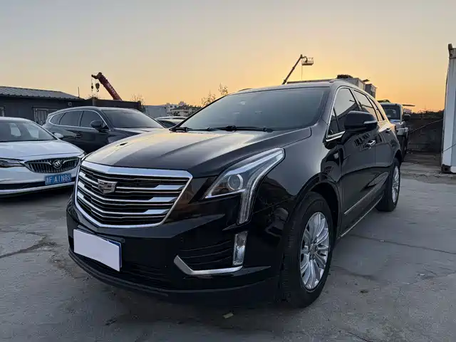 CADILLAC XT5