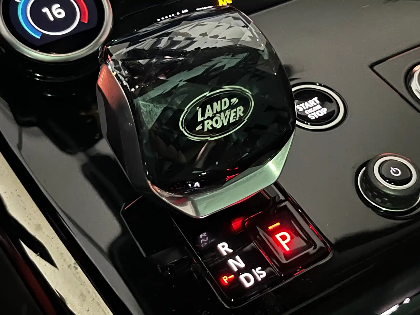 Photo 30 - Land Rover Range Rover Sport